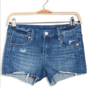 Blank NYC classic stretch cut off shorts. NWT size 26